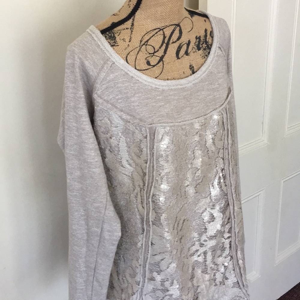 Gorgeous Cream-beige sweater